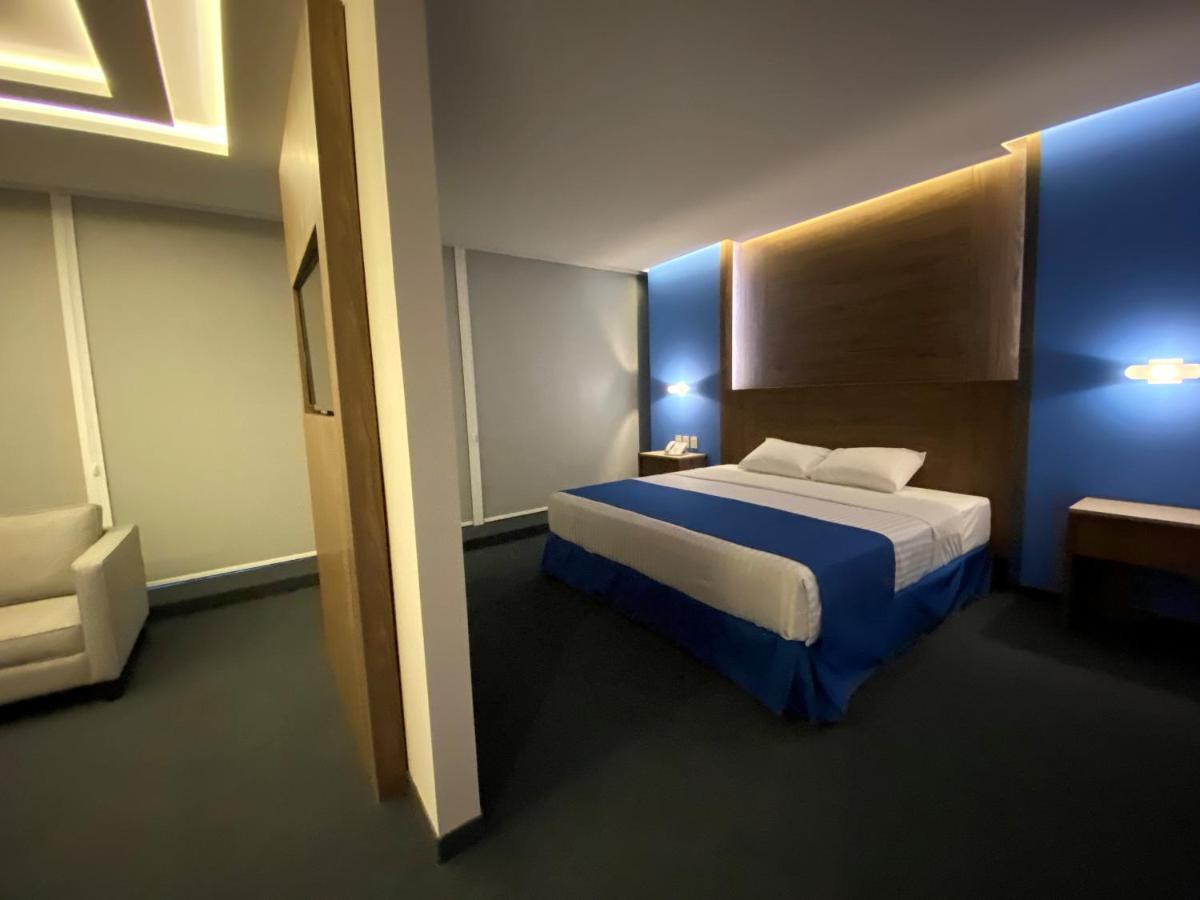 Suite con cama extragrande - No fumadores