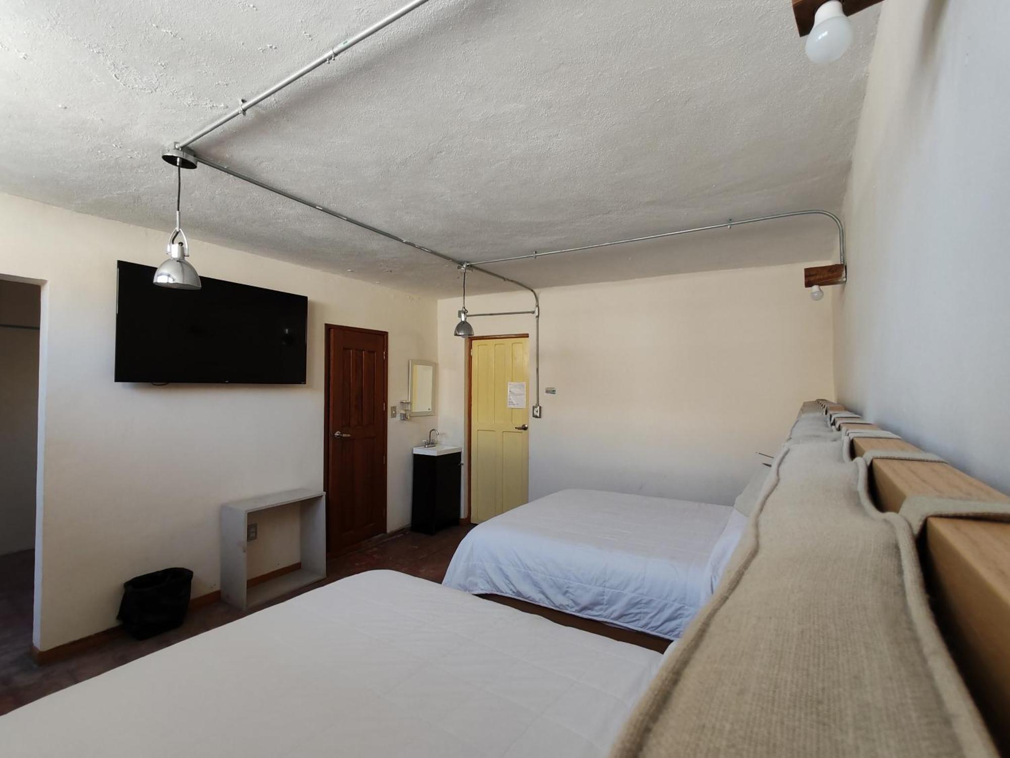 Double Room Private Bathroom