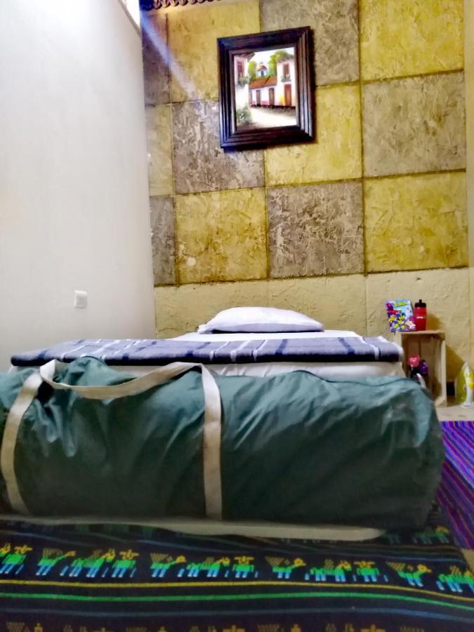Habitación con baño compartido - Cama grande