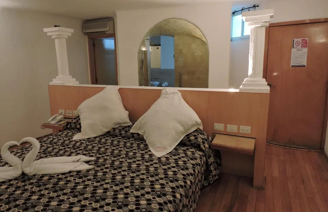 Motel Mykonos-1