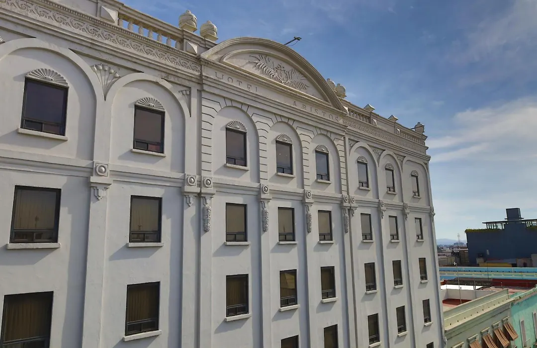 Aristos Puebla-1
