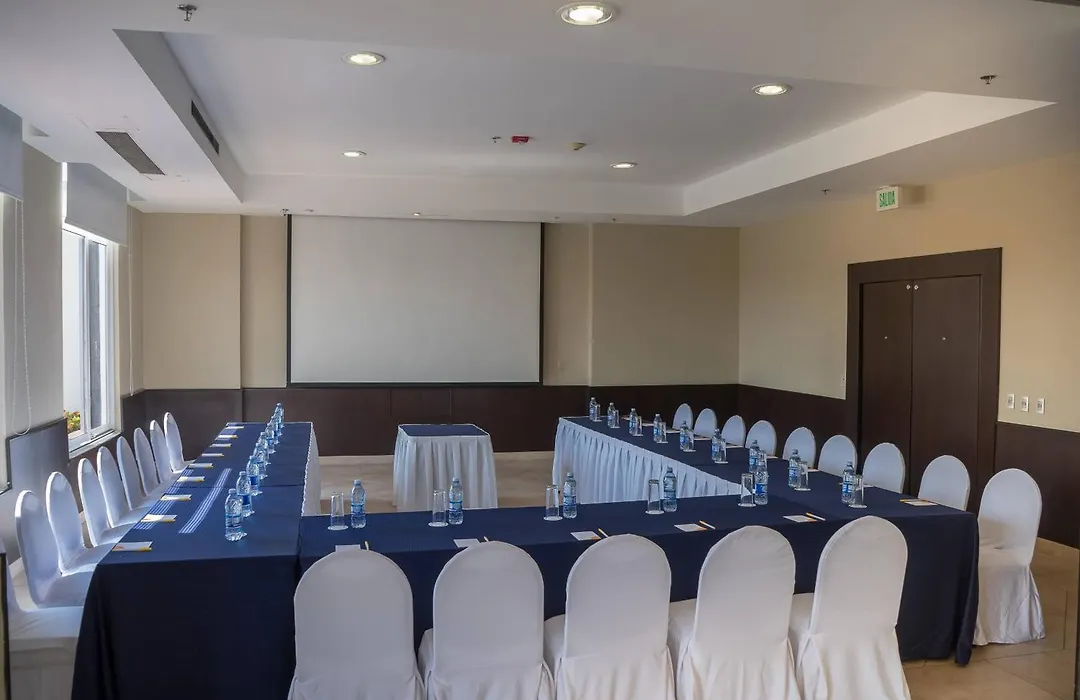 Courtyard by Marriott Puebla Las Animas-1