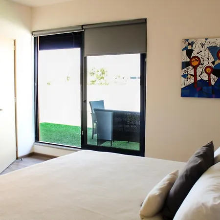 Room Hotel & Suites-3