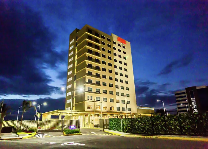 Hoteles en PueblaHampton Inn&Suites By Hilton